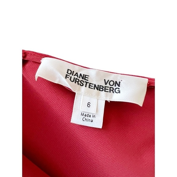 DIANE von Furstenberg Satin Sleeveless Jumpsuit in Red Size 6 - Picture 4 of 8